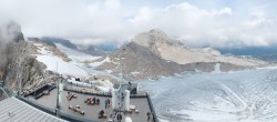 Archiv Foto Webcam Dachstein Gletscher: Panoramablick von der Bergstation 13:00