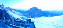 Archived image Panoramic webcam view at the Dachstein Glacier 03:00