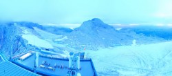 Archiv Foto Webcam Dachstein Gletscher: Panoramablick von der Bergstation 03:00