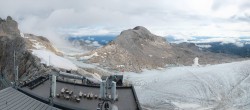 Archiv Foto Webcam Dachstein Gletscher: Panoramablick von der Bergstation 07:00