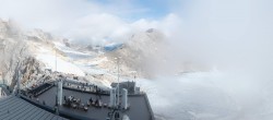 Archiv Foto Webcam Dachstein Gletscher: Panoramablick von der Bergstation 09:00