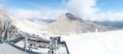 Archiv Foto Webcam Dachstein Gletscher: Panoramablick von der Bergstation 09:00