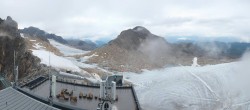 Archiv Foto Webcam Dachstein Gletscher: Panoramablick von der Bergstation 15:00