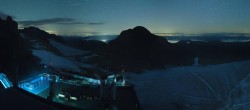 Archived image Panoramic webcam view at the Dachstein Glacier 01:00