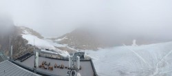 Archiv Foto Webcam Dachstein Gletscher: Panoramablick von der Bergstation 17:00