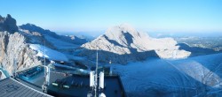 Archiv Foto Webcam Dachstein Gletscher: Panoramablick von der Bergstation 01:00