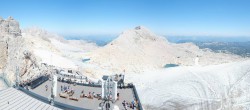 Archiv Foto Webcam Dachstein Gletscher: Panoramablick von der Bergstation 11:00