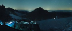 Archiv Foto Webcam Dachstein Gletscher: Panoramablick von der Bergstation 23:00