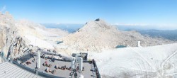 Archiv Foto Webcam Dachstein Gletscher: Panoramablick von der Bergstation 09:00