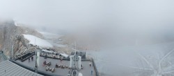 Archiv Foto Webcam Dachstein Gletscher: Panoramablick von der Bergstation 13:00