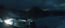 Archiv Foto Webcam Dachstein Gletscher: Panoramablick von der Bergstation 01:00