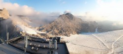 Archiv Foto Webcam Dachstein Gletscher: Panoramablick von der Bergstation 06:00