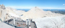 Archiv Foto Webcam Dachstein Gletscher: Panoramablick von der Bergstation 11:00