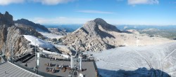 Archiv Foto Webcam Dachstein Gletscher: Panoramablick von der Bergstation 10:00