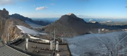 Archiv Foto Webcam Dachstein Gletscher: Panoramablick von der Bergstation 12:00