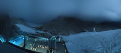 Archiv Foto Webcam Dachstein Gletscher: Panoramablick von der Bergstation 03:00