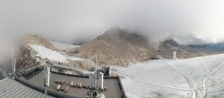 Archiv Foto Webcam Dachstein Gletscher: Panoramablick von der Bergstation 07:00
