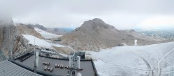 Archived image Panoramic webcam view at the Dachstein Glacier 15:00