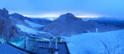 Archived image Panoramic webcam view at the Dachstein Glacier 19:00