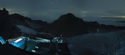Archived image Panoramic webcam view at the Dachstein Glacier 01:00