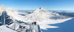 Archiv Foto Webcam Dachstein Gletscher: Panoramablick von der Bergstation 08:00