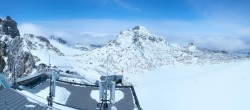 Archiv Foto Webcam Dachstein Gletscher: Panoramablick von der Bergstation 03:00