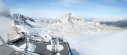 Archiv Foto Webcam Dachstein Gletscher: Panoramablick von der Bergstation 13:00