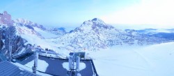Archiv Foto Webcam Dachstein Gletscher: Panoramablick von der Bergstation 05:00