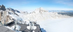Archiv Foto Webcam Dachstein Gletscher: Panoramablick von der Bergstation 13:00