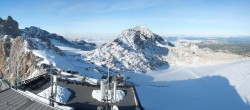 Archiv Foto Webcam Dachstein Gletscher: Panoramablick von der Bergstation 15:00