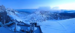 Archived image Panoramic webcam view at the Dachstein Glacier 06:00