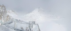 Archiv Foto Webcam Dachstein Gletscher: Panoramablick von der Bergstation 09:00