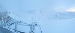 Archived image Panoramic webcam view at the Dachstein Glacier 06:00