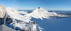 Archiv Foto Webcam Dachstein Gletscher: Panoramablick von der Bergstation 07:00