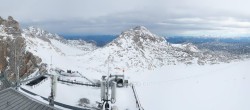 Archiv Foto Webcam Dachstein Gletscher: Panoramablick von der Bergstation 07:00
