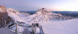 Archiv Foto Webcam Dachstein Gletscher: Panoramablick von der Bergstation 05:00
