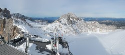 Archiv Foto Webcam Dachstein Gletscher: Panoramablick von der Bergstation 13:00