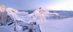 Archiv Foto Webcam Dachstein Gletscher: Panoramablick von der Bergstation 05:00