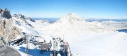 Archiv Foto Webcam Dachstein Gletscher: Panoramablick von der Bergstation 11:00