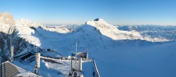 Archiv Foto Webcam Dachstein Gletscher: Panoramablick von der Bergstation 07:00