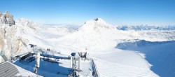 Archiv Foto Webcam Dachstein Gletscher: Panoramablick von der Bergstation 09:00