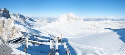 Archiv Foto Webcam Dachstein Gletscher: Panoramablick von der Bergstation 11:00