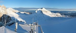 Archiv Foto Webcam Dachstein Gletscher: Panoramablick von der Bergstation 08:00
