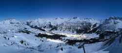 Archiv Foto Webcam Lech-Zürs: Kriegerhorn Panoramablick 05:00