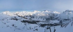 Archiv Foto Webcam Lech-Zürs: Kriegerhorn Panoramablick 15:00