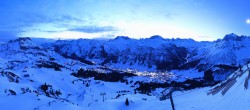 Archiv Foto Webcam Lech-Zürs: Kriegerhorn Panoramablick 05:00