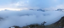 Archiv Foto Webcam Lech-Zürs: Kriegerhorn Panoramablick 05:00