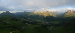 Archiv Foto Webcam Lech-Zürs: Kriegerhorn Panoramablick 19:00