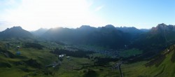 Archiv Foto Webcam Lech-Zürs: Kriegerhorn Panoramablick 05:00