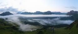 Archiv Foto Webcam Lech-Zürs: Kriegerhorn Panoramablick 05:00